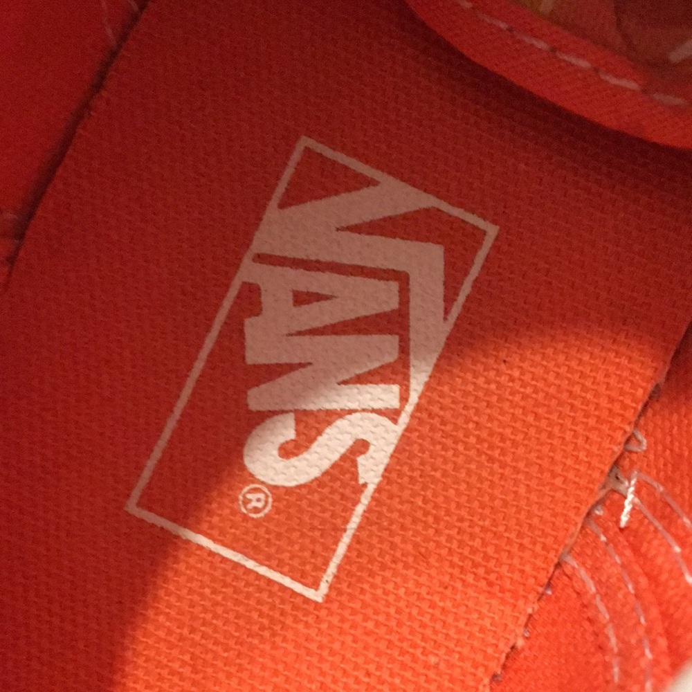 Vans Coral /Orange Fruit Print Sneakers Woman’s Size 6 - Picture 10 of 17